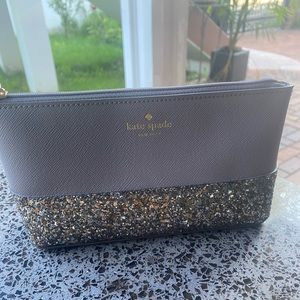 Kate spade ♠️ makeup pouch 💄